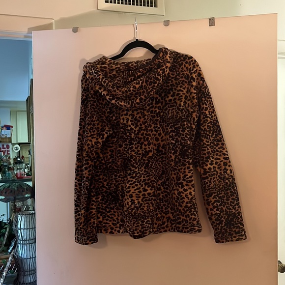 Cheeta hoodie with two pokets on each side - Picture 3 of 3